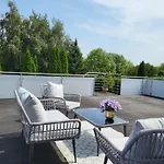 Apartment Stilvolle Studiowohnung Mit Sonnenterasse