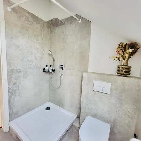 Stilvolle Studiowohnung Mit Sonnenterasse דירה Rheda-Wiedenbrück