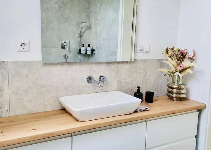 Appartement Stilvolle Studiowohnung Mit Sonnenterasse *